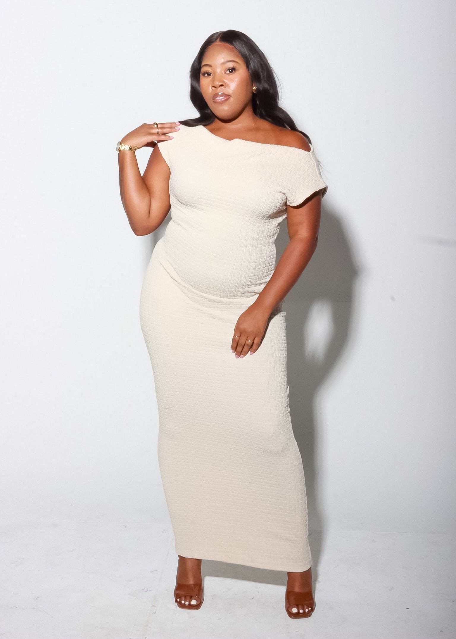 Off shoulder bodycon maxi dress hotsell